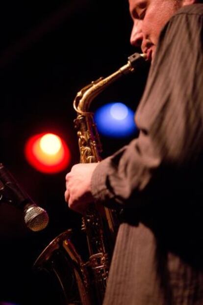 Un saxofonisa en el Bogui Jazz.