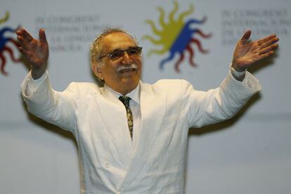 Cartagena de Indias, Colombia, 26 de marzo de 2007. Gabriel García Márquez saluda durante el IV Congreso Internacional de Lengua Española.