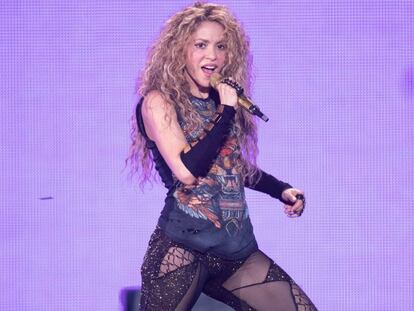 Shakira durante el concierto de Hamburgo de su gira El Dorado, el 3 de junio de 2018.
