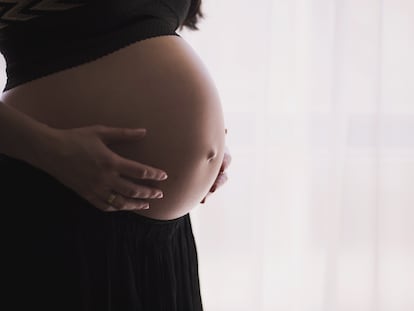Mujer embarazada en una imagen de archivo.