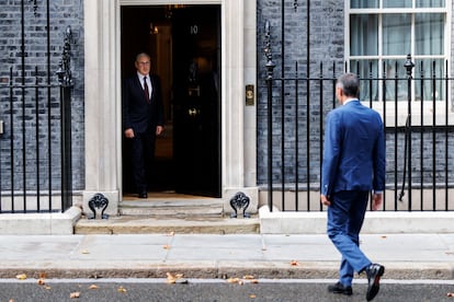 El primer ministro británico, Keir Starmer, recibe a Pedro Sánchez, este miércoles.