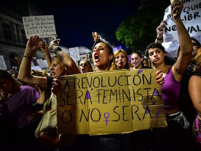 Mujeres en una marcha feminista en Montevideo (Uruguay), en una imagen de archivo.