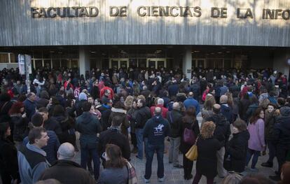 Candidatos a las plazas de administrativo este sábado en Madrid.