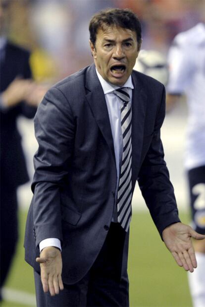 Abel Resino, durante un partido como técnico del Atlético de Madrid.