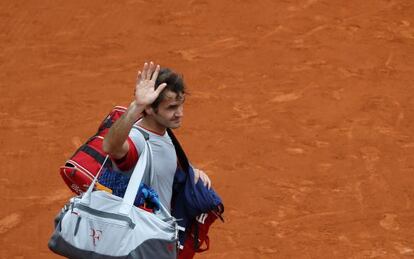 Federer se despide tras caer ante Gulbis