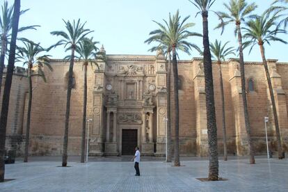 Vista de la catedral de Almería.