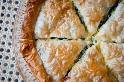  Tarta salada de verduras y queso: un 10 al aire libre / AINHOA GOMÀ