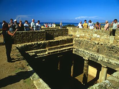 La tumba de los reyes, del siglo IV antes de Cristo, cerca de Pafos (al suroeste de Chipre), es uno de los yacimientos arqueológicos más visitados de la isla.