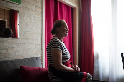 Rania tiene 67 años y ha estado viviendo en “Boboche” (forma coloquial de decir Bobigny) por más de 30 años. Su alquiler es de 580 euros/mes por un apartamento de 80 metros cuadrados. Ella se beneficia de una renta histórica de la autoridad de la vivienda social, no se puede aumentar.