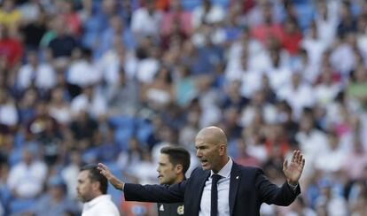 Zinedine Zidane, durante el partido contra el Valladolid.