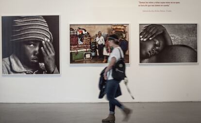 Exposición fotográfica 'Infancia', de la española Isabel Muñoz.