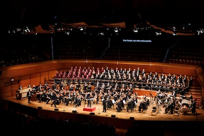 Vista general del escenario de Sala Santa Cecilia del Auditorium Parco della Musica durante el primer acto de ‘Tosca’, el pasado 21 de octubre en Roma.