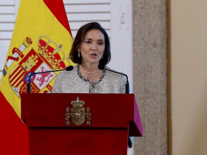 La ministra de Industria, Comercio y Turismo, Reyes Maroto, interviene durante una reunión del consejo ejecutivo de la Organización Mundial del Turismo (OMT), celebrada este lunes en el Palacio de El Pardo de Madrid.