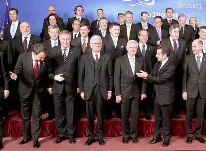 Los líderes de la Unión Europea, en Bruselas, en la cumbre de marzo de 2008.