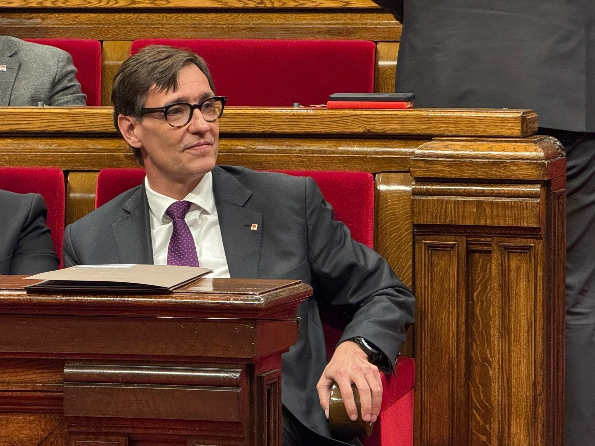El presidente de la Generalitat, Salvador Illa, en el Parlament, durante la primera sesión de control al Govern del curso.