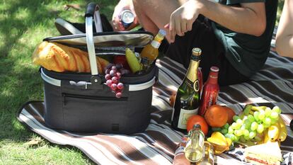 Perfectas para disfrutar de las bebidas y la comida a una temperatura óptima en cualquier parte. GETTY IMAGES.