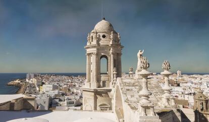 The view from one of the cathedral towers in Cádiz.