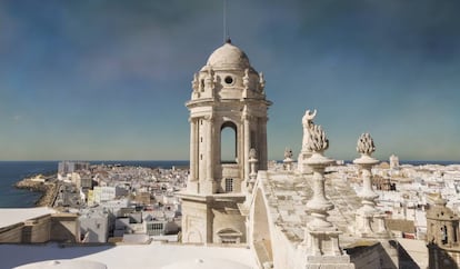 The view from one of the cathedral towers in Cádiz.