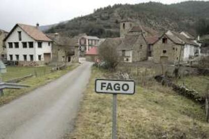 ntrada a la localidad de Fago (Huesca).