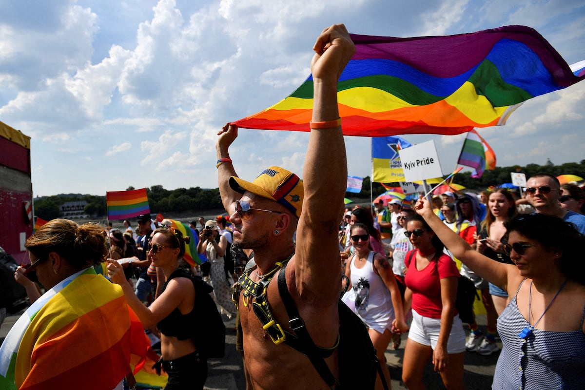 La policía de Hungría prohíbe la marcha alternativa al Orgullo convocada en Budapest | LGTBIQ+