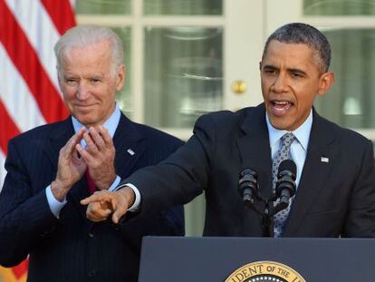 Barack Obama e o vice-presidente Biden durante o discurso sobre os resultados da reforma sanitária.