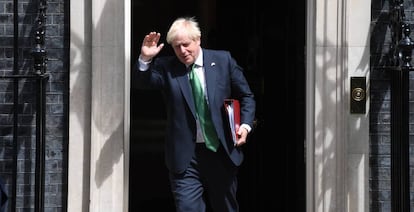 Boris Johnson sale del 10 de Downing Street días después de presentar su dimisión.