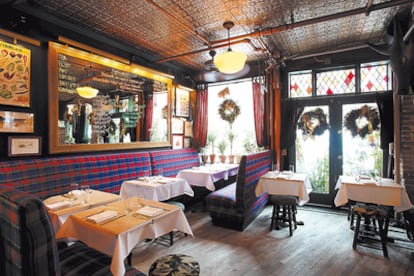 <b>Spotted Pig, propiedad de Bono, es uno de los restaurantes del Greenwich Village supervisados por el chef italiano Mario Batali, toda una celebridad en Nueva York que tiene a Bill Clinton y Beyoncé entre sus fans.</b>