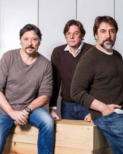 Carlos Bardem, el productor y director &Aacute;lvaro Longoria y Javier Bardem se unen a Greenpeace.