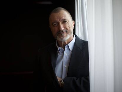 El escritor y periodista espa&ntilde;ol Arturo P&eacute;rez-Reverte, en diciembre de 2014. 