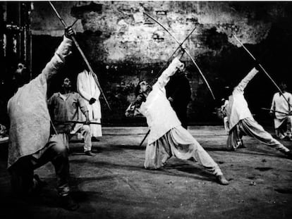 Una escena del 'Mahabharata', montaje de Peter Brook estrenado en 1985.