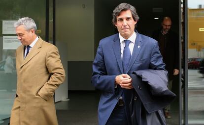 Lorenzo Agust&iacute;, a la salida del juzgado de Paterna, tras declarar sobre el contrato del auditorio.