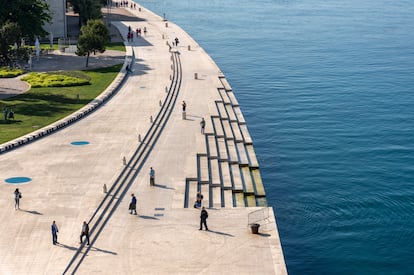 Instalación 'Sea Organ' en el paseo marítimo de Zadar (Croacia)