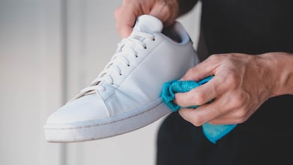 Este es el producto para limpiar las zapatillas que más se vende en Amazon