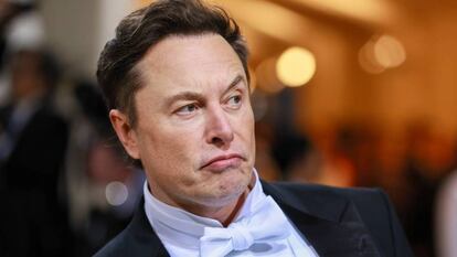 Musk dinamita el club de los colegas tecnológicos por su cuenta y riesgo