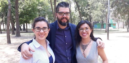 Nayeli Roldán Sánchez, Manuel Ureste Cava y Miriam Castillo Moya en la Ciudad de México.