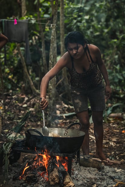 Indigenous tacana women