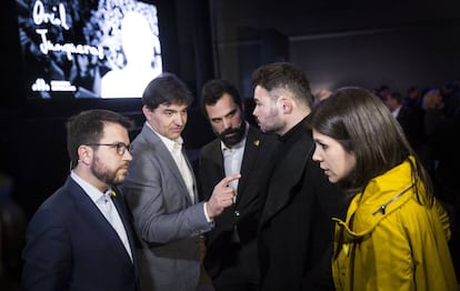 De izquierda a derecha, los dirigentes de ERC Pere Aragonés, Sergi Sabrià, Roger Torrent, Gabriel Rufián y Marta Vilalta, en una imagen de archivo