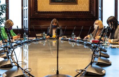 La presidenta del Parlament de Cataluña, Laura Borràs, ha presidido esta martes la reunión de la Mesa del Parlament, en Barcelona.