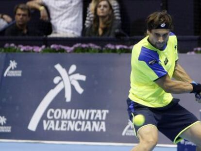 El tenista David Ferrer durante un partido del Open 500 de Tenis que patrocina la Generalitat.