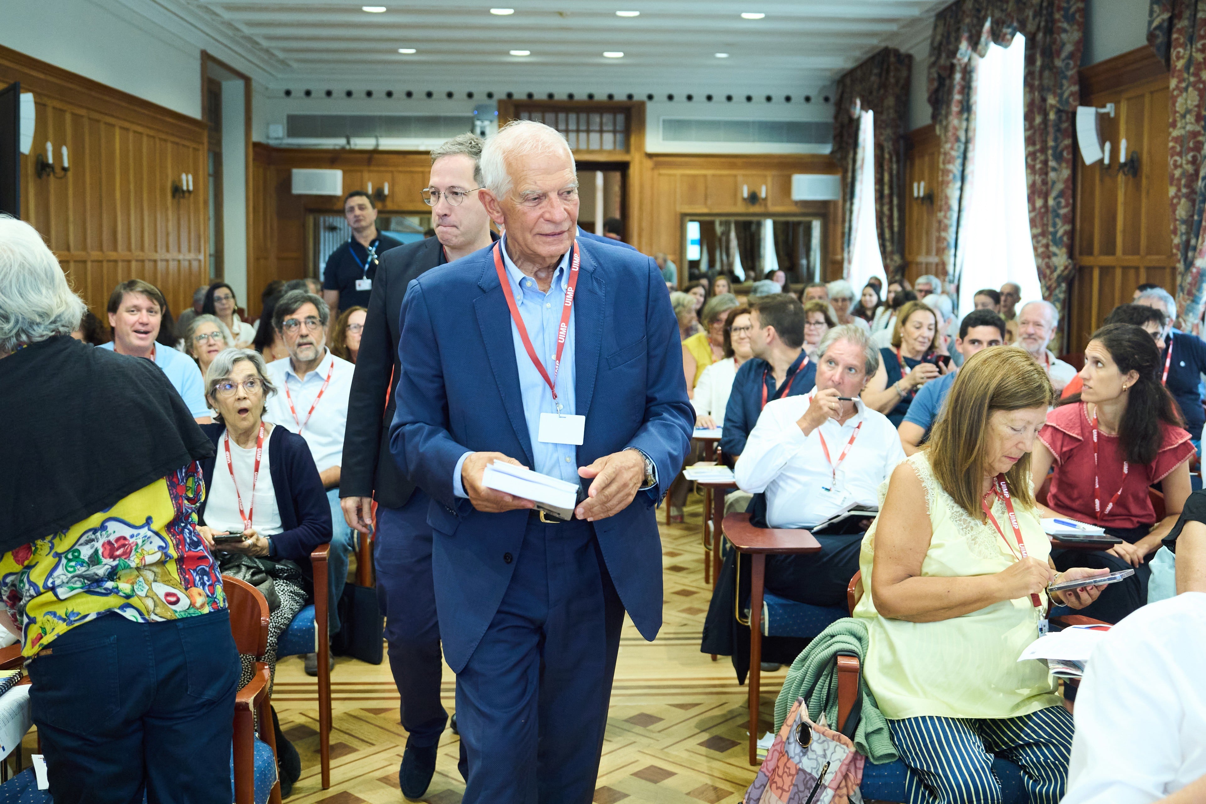 Borrell asegura que la política exterior de España “tiene un coste”