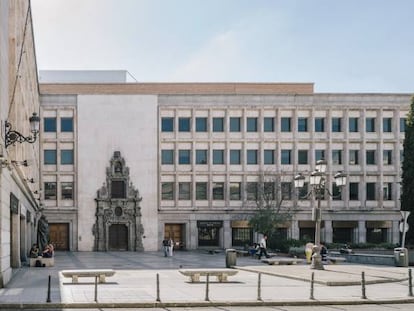 Antigua sede de la Fundación Caja Madrid en Madrid, en la plaza de las Descalzas de Madrid.