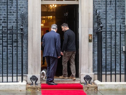 Keir Starmer y Volodímir Zelenski