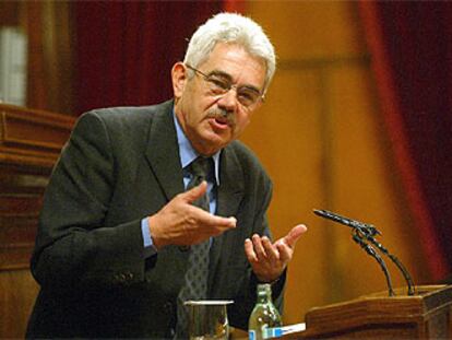 Pasqual Maragall, durante el debate de investidura en el Parlament.