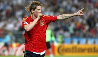 Fernando Torres celebra el gol ante Alemania.