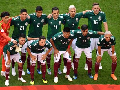 El equipo mexicano, en su último partido en el Mundial.