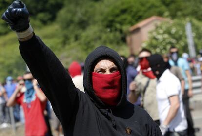 Un minero, en la protesta en Campomanes.