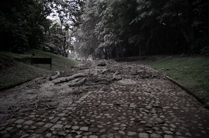 Vista dels danys al poble d'El Porvenir (Guatemala), el 3 de juny.