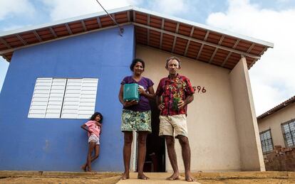 La segunda casa: Otávio das Chagas y su mujer Maria a las afueras de Altamira en septiembre de 2015.