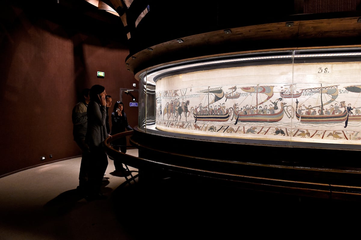 Traslado del tapiz de Bayeux a Londres