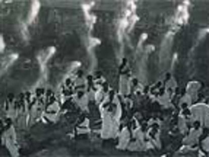 'Peregrinos, durante la celebración del Hajj', en Arafat, Arabia Saudí, en 1992.